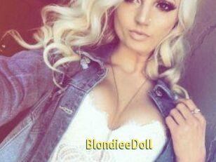 BlondieeDoll