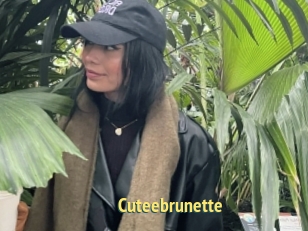 Cuteebrunette