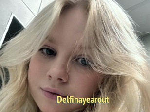 Delfinayearout