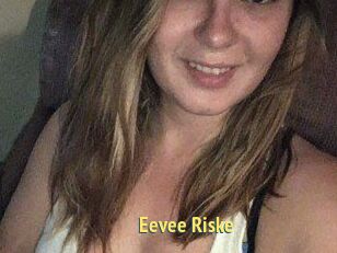 Eevee_Riske