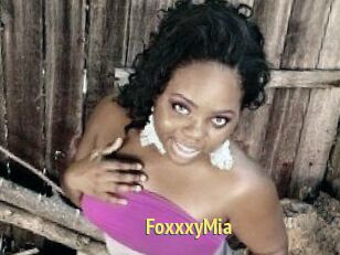 FoxxxyMia