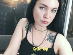 Kylie_Top