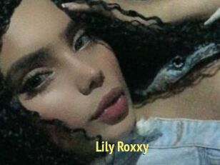 Lily_Roxxy