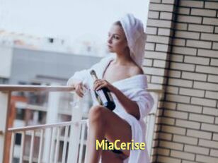 MiaCerise