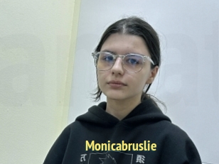 Monicabruslie