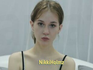 NikkiHolmz