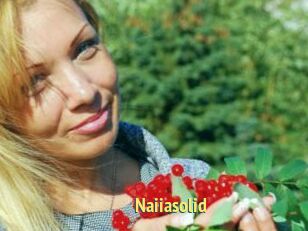 Naiiasolid