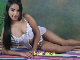 Naomixoxo