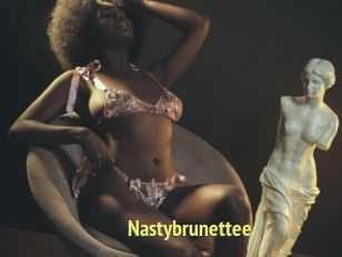 Nastybrunettee