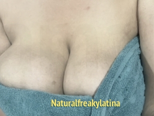 Naturalfreakylatina