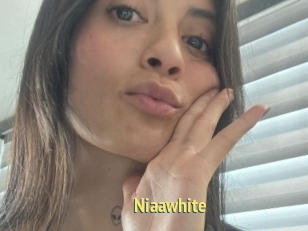 Niaawhite
