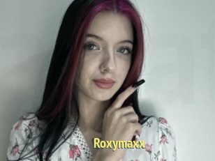 Roxymaxx