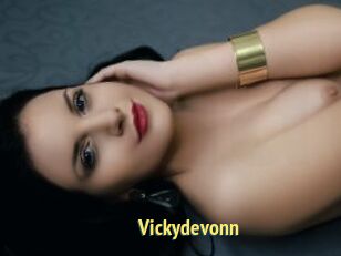Vickydevonn